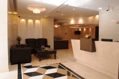 تور دبی هتل تايم اسكوار - آژانس مسافرتی و هواپیمایی آفتاب ساحل آبی